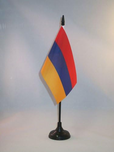 AZ zastava Armenija zastava stola 4 '' x 6 '' - zastava armenske stola 15 x 10 cm - crna plastična stick i baza